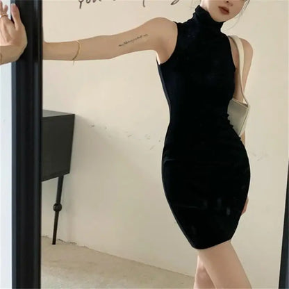Catherine | High Neck Tight Oversleeve Pleated Dress