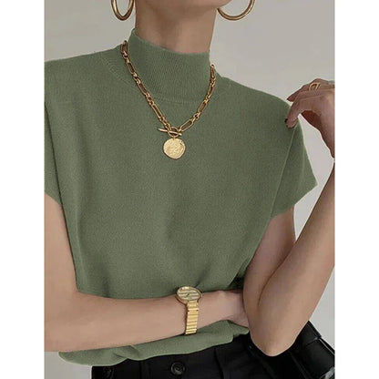 Aylin | Solid Stand-up Collar Knitted Blouse